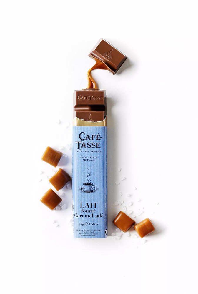 Cafe Tasse Mliečna čokoládová tyčinka s praliné so slaným karamelom, Belgicko, 45g